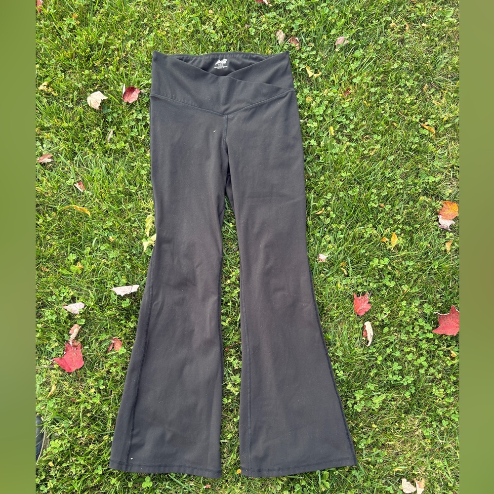 Black Flared Yoga Pants